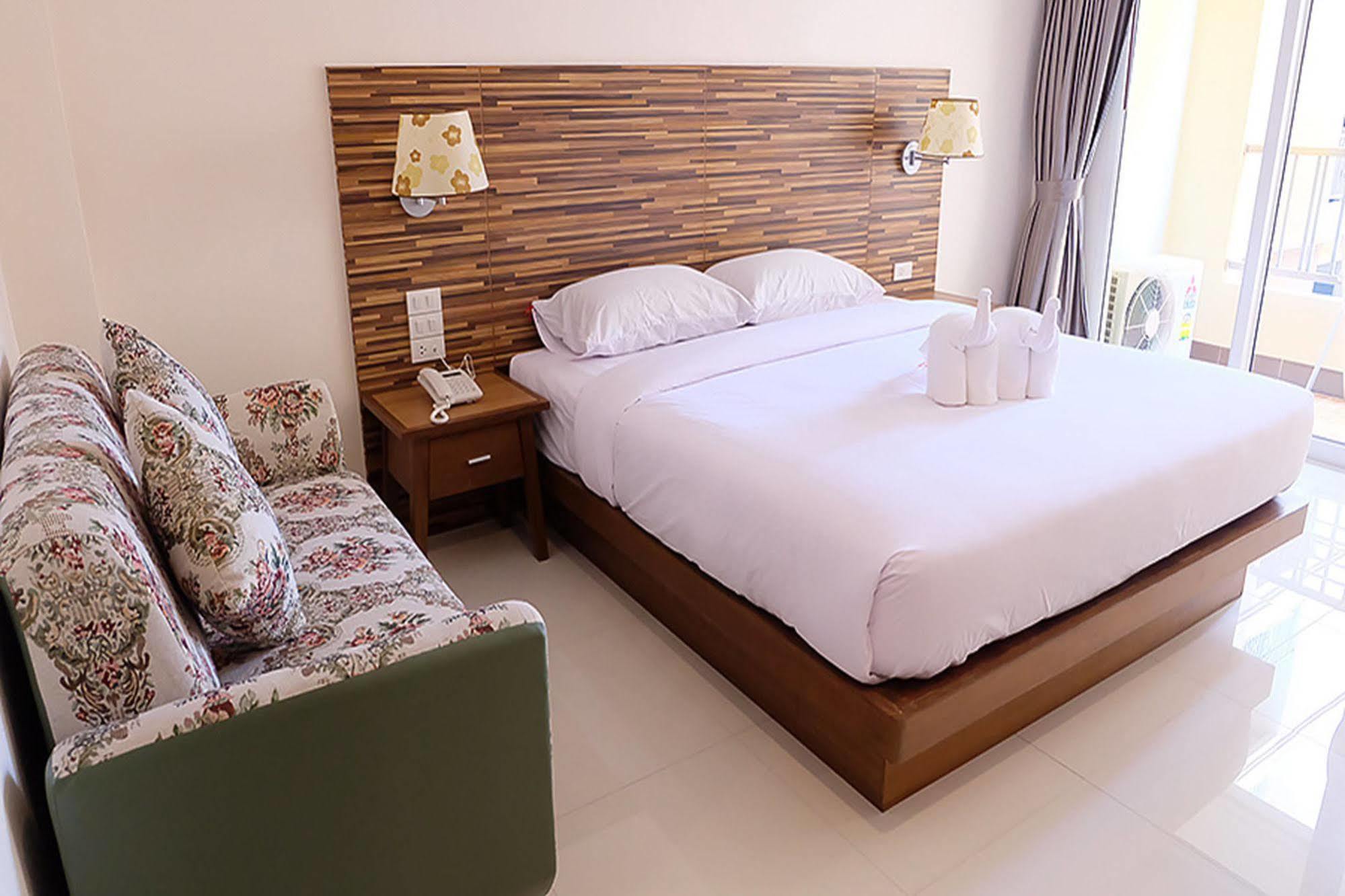 D Hotel Pattaya Zewnętrze zdjęcie
