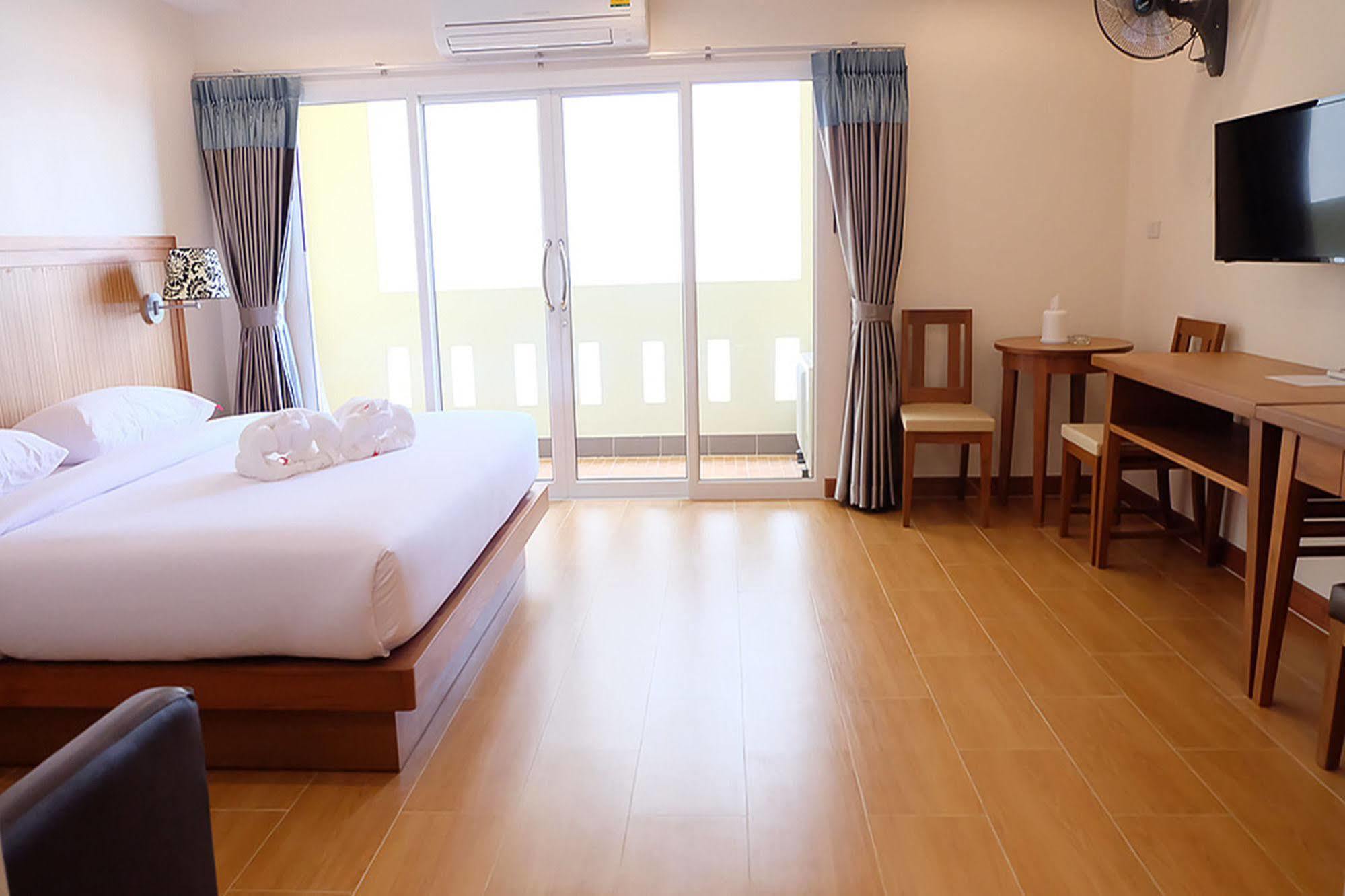 D Hotel Pattaya Zewnętrze zdjęcie