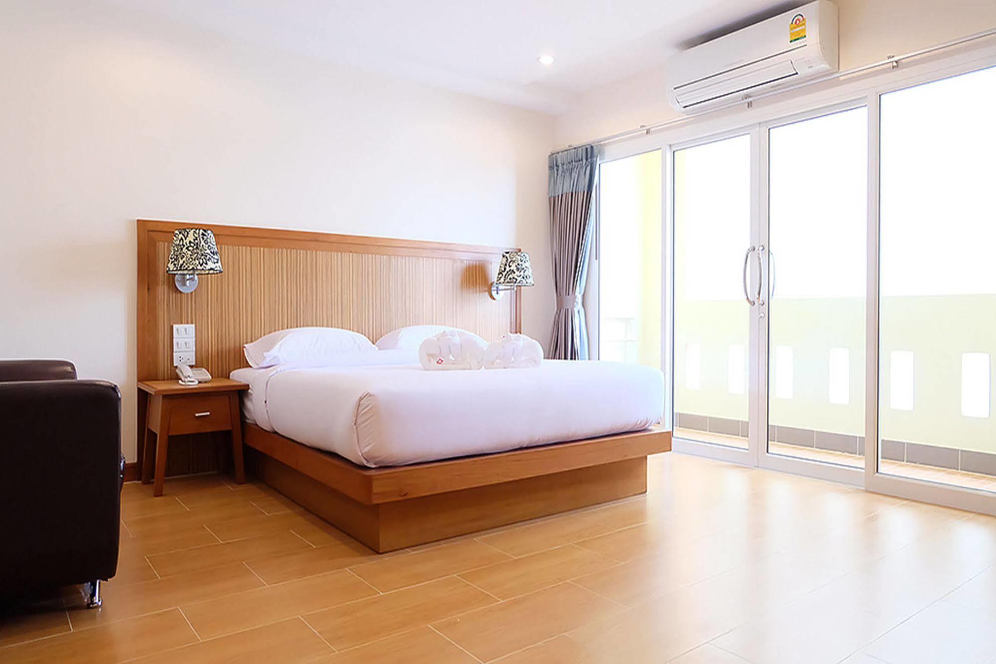 D Hotel Pattaya Zewnętrze zdjęcie
