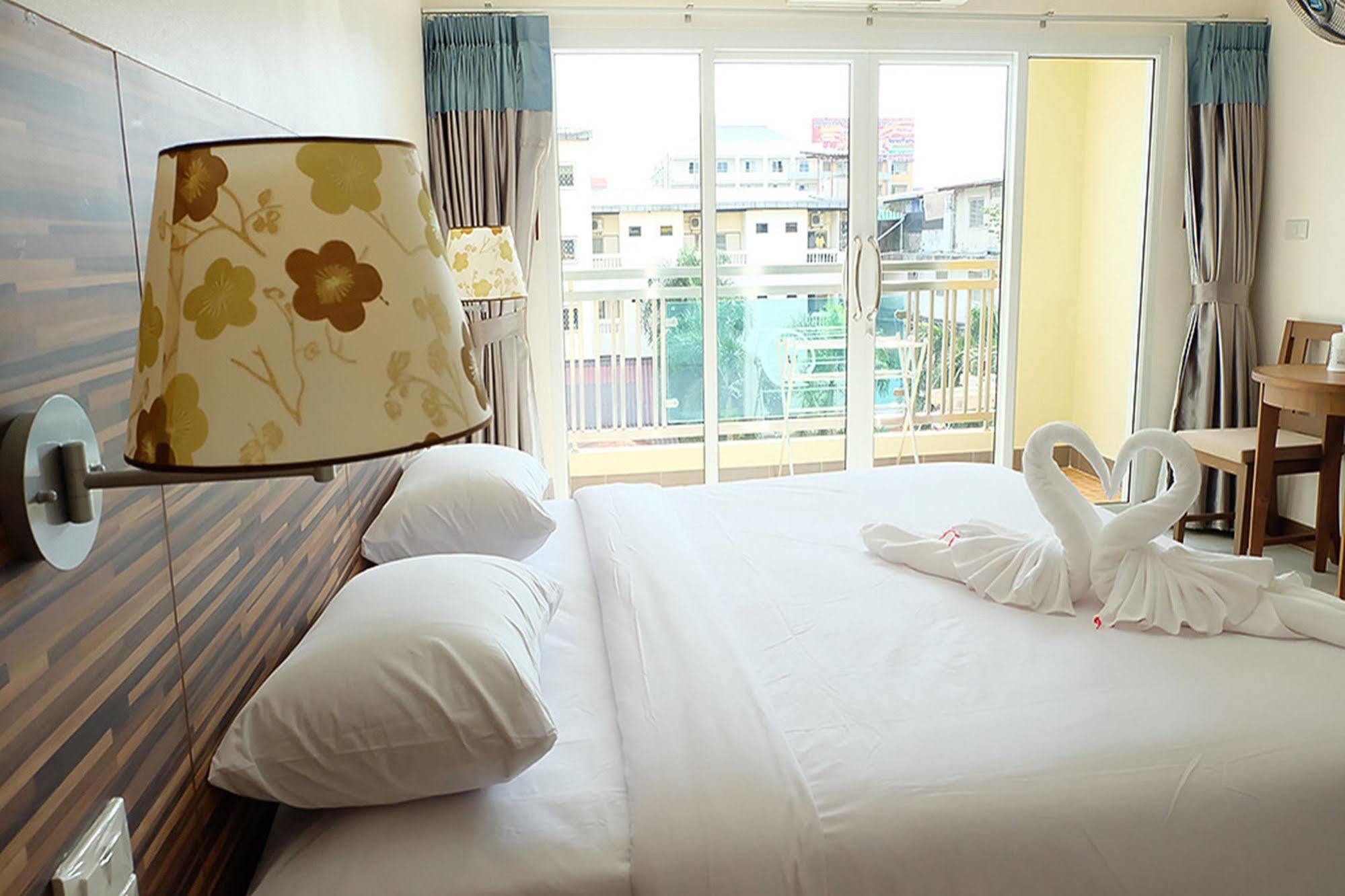 D Hotel Pattaya Zewnętrze zdjęcie